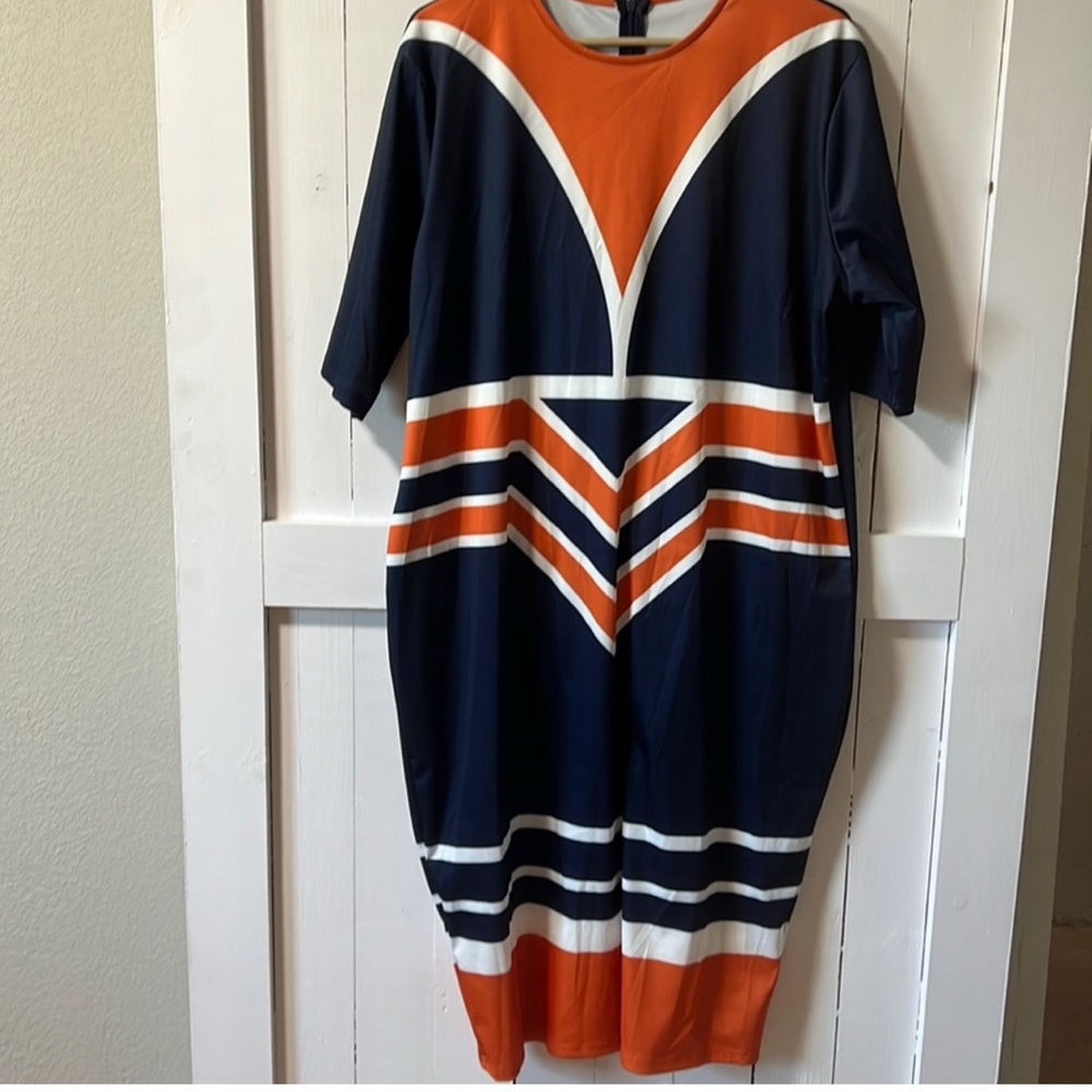 Casual Blue and Orange Midi Dress with Crew Neck and 3/4 Sleeves